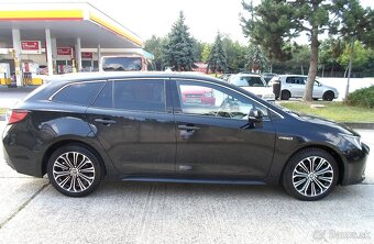 Toyota Corolla Combi TS 1.8 Hybrid e-CVT - 3