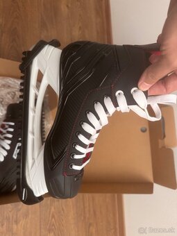 Predám korčule Bauer vapor 45,5 nové - 3