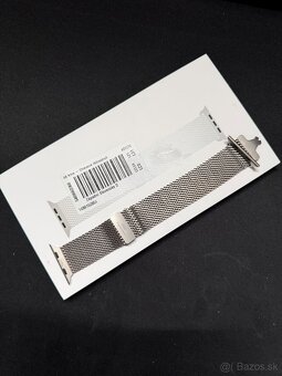 Apple Watch 49mm Natural Titanium Milanese Loop - 3