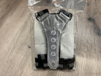 Predám reflexná vesta s LED - 3