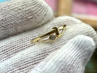 zlatý dámsky prsteň - 3