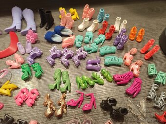 Topánky a doplnky pre Barbie - 3