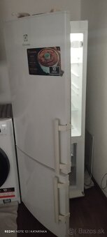 Chladnička s mrazničkou Electrolux - 3