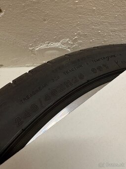 Dvojrozmer 245/40r20 a 275/35r20 - 3