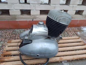 Motor Jawa 250, typ 559 panelka - 3