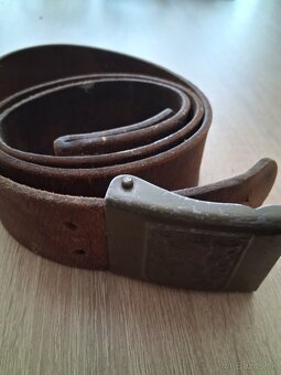 Predam vojensky opasok - 3