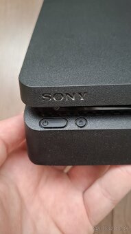 PlayStation 4 Slim 1TB + ovládač + 4 hry - 3