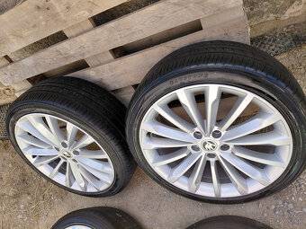19" Skoda Superb - TRINITY - 3