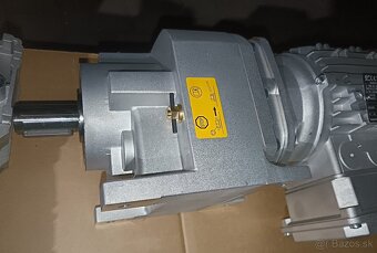 Motor s prevodovkou Nord - 3