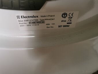 Spredu plnená práčka Electrolux - 3