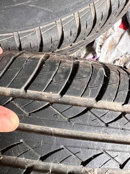 Pneu škoda R14 na diskoch spolu všetky - 3