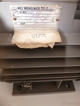 Elektromotor MEZ Mohelnice 550w, 1380 ot patkovy /min 400V - 3