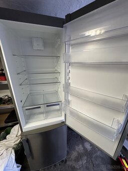 Predám chladničku Electrolux 200cm - 3