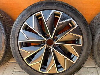 PROPUS Orig.skoda Superb3 5x112 8jx18 ET 44 VW 235 45R18 - 3