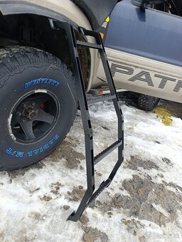 Rebrík Nissan Patrol y61 - 3