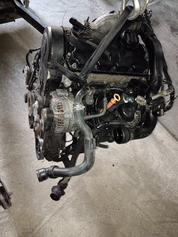 Motor 1.9 tdi PD 96kw AWX - 3
