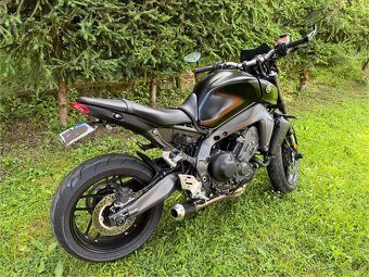 Yamaha MT09 - 3