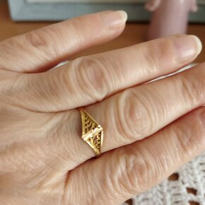 jemný zlatý prsteň - 3