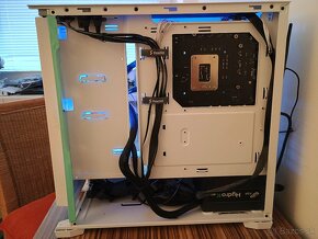 Nový Intel Core i9 12900K 32G DDR5 RTX 4060-16G M.2 2TB W11 - 3