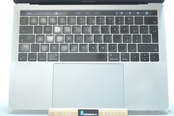 ZÁRUKA/Macbook Pro 13.3" TB/I5 3.1GHZ/8GB RAM/256GB SSD/CZ - 3