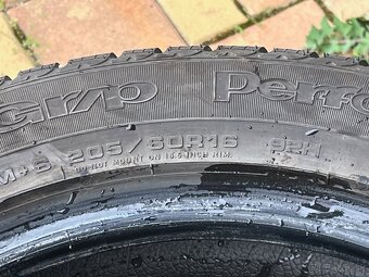 205/60R16 zimné - 3