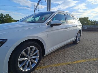 Volkswagen Passat Variant 2.0 TDI EVO DSG - 3
