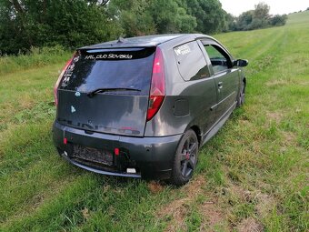 Rozpredám fiat punto - 3