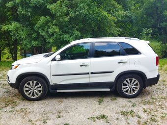 Predám KIA Sorento 2.2 CRDi VGT 4WD LX A/T - 3