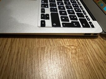 Pocitac Apple MacBook Air 11" Procesor i5 - 3
