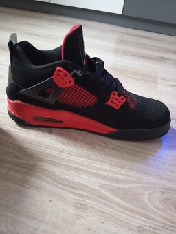 Jordan 4 red thunder - 3