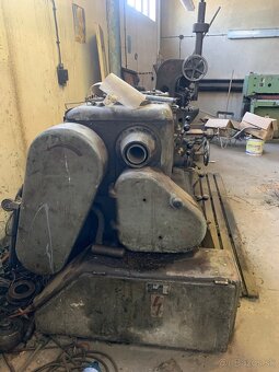 sústruh MVE 280 - 3