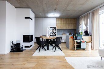 Luxusná moderná novostavba 4i RD - Cestice 14 min od KE - 3