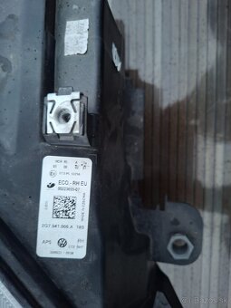 VOLKSWAGEN TAIGO PRAVY SVETLOMET - 3