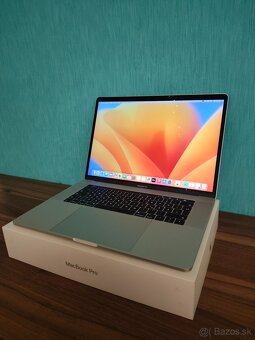 Apple MacBook Pro 15 2017 – i7 / 16GB / 512GB - 3