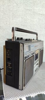 Radiomagnetofon JVC - 3