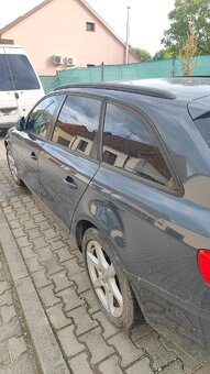 Audi A4 Avant B8 2.0 tdi - 3