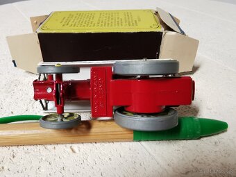 RARITKA Matchbox yesteryear Showman - 3