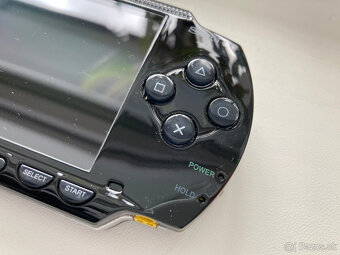PSP Piano Černé - 3