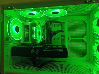 E5 2680V4,Vega 56 8GB, 32GB RAM, Herný počítač - 3