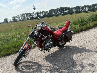 Suzuki Intruder 600GL - 3