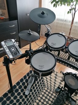 ROLAND    V-drums  TD-9 - 3