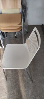 Dizajnová stolička - 3