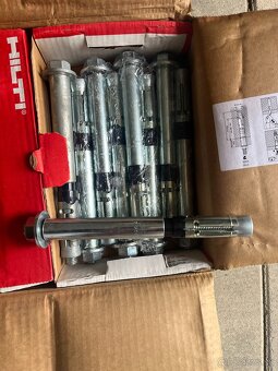 Expanzná kotva HILTI - 3