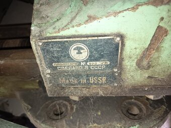 Predám veľký strojový ruský zverák - 3