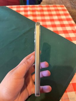 Predám mobilný telefón HONOR MAGIC 8 LITE - 3