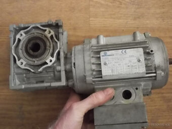 predam elektromotor s prevodovkou - 3