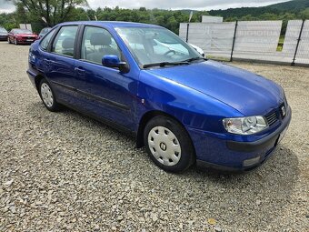 SEAT CORDOBA 1.4i - 3
