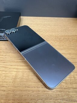 Predám SAMSUNG GALAXY Z FLIP 6 12GB/256GB, TOP stav, ZARUKA - 3