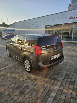 Peugeot 5008 - 3