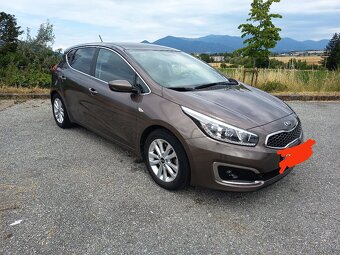 Kia ceed 1,4 , limitovaná Strieborná edícia - 3